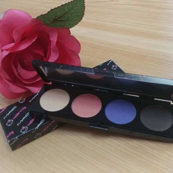 MAC Cosmetics Other - 🎉Host Pick🎉🆕RARE Hello Kitty MAC Eyeshadow Quad